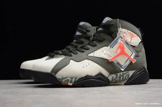 Cheap Husky Jordan Air x Patta AT3375-100 Icicle 7 0802
